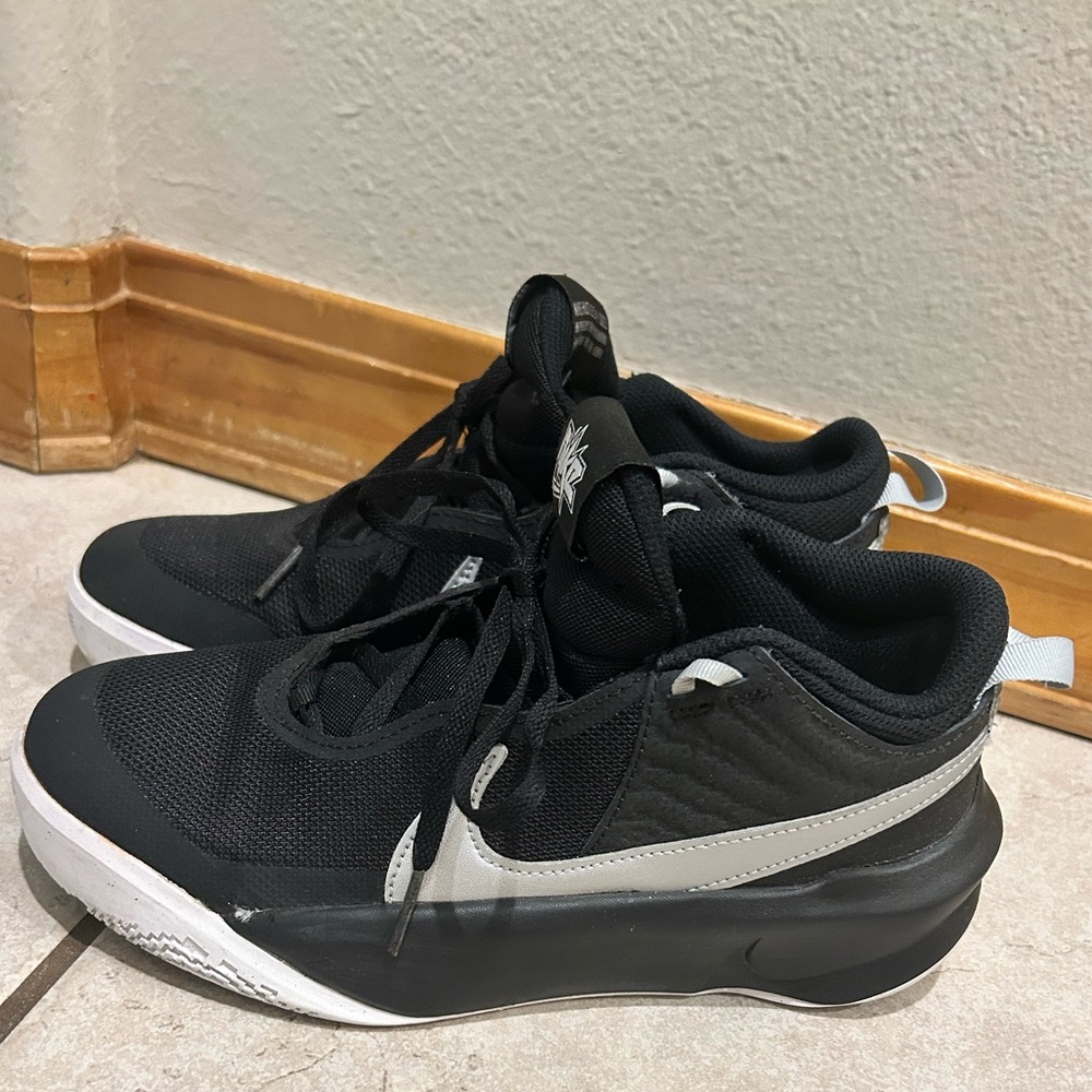 Nike Boys Black and Gray Athletic Shoes
